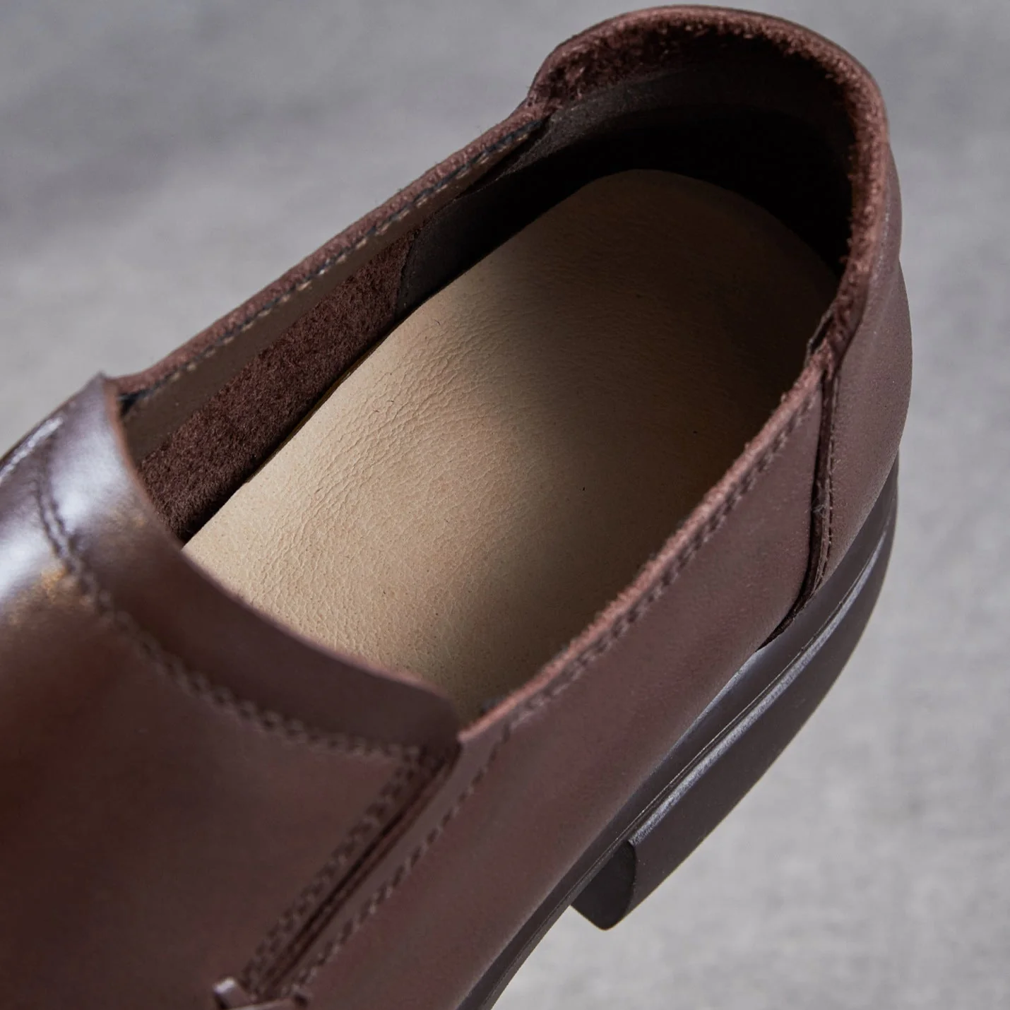 Women's Minimalist Plain Leather Thick Soled Loafers – Image 8